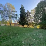 150m2 Dans Tres Grand Parc Arbore * פואה