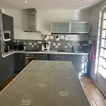 150m2 Dans Tres Grand Parc Arbore Villa *