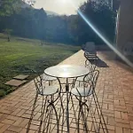 150m2 Dans Tres Grand Parc Arbore Foix