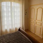 150m2 Dans Tres Grand Parc Arbore