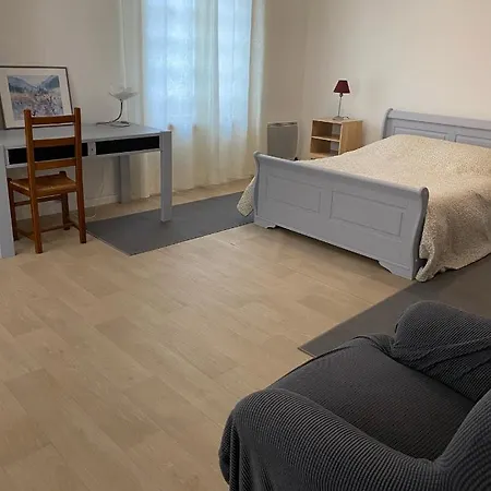 150m2 Dans Tres Grand Parc Arbore Villa